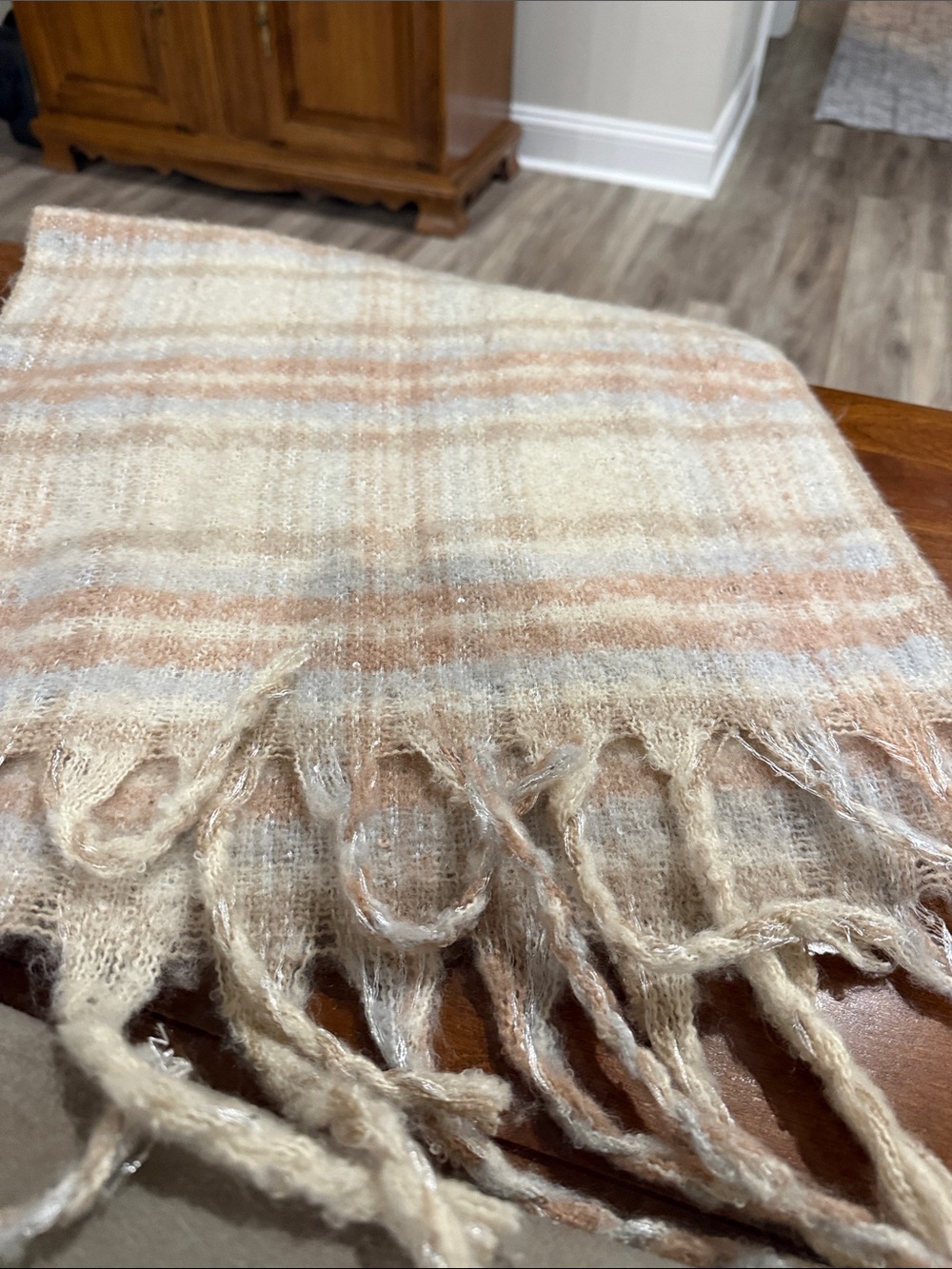 🤎 Steve Madden Oversized Neutral Scarf